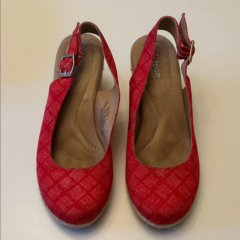 Btrue BareTraps Dyann Red Slingback Wedge Heels Shoes Size 7.5
